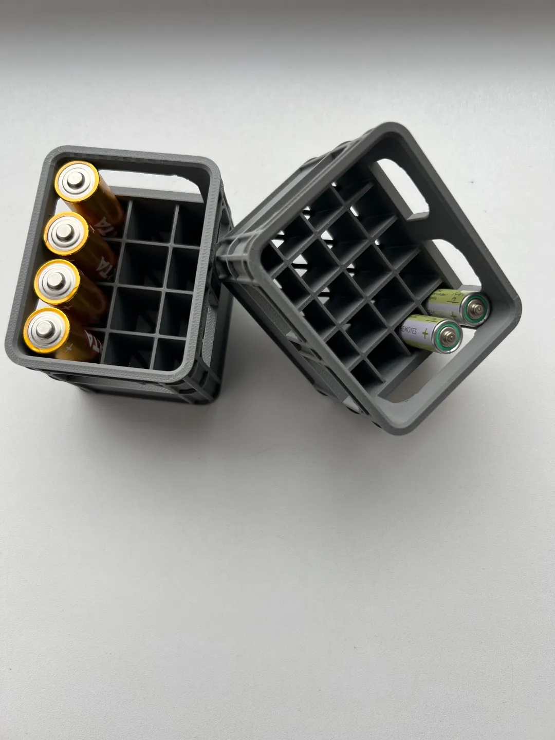 Kutija za Baterije u Obliku Gajbe za Pivo - Držači za baterije, slika 2